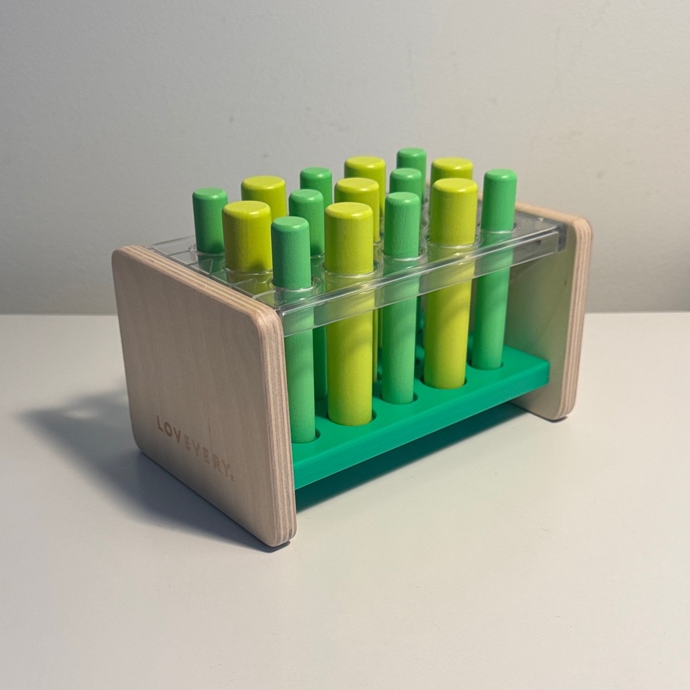 LOVEVERY Wooden Posting Stand with ALL Pegs